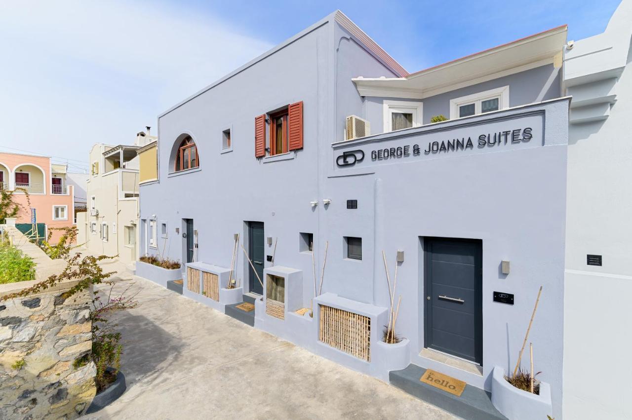 George & Joanna Suites Santorini Fira  Extérieur photo